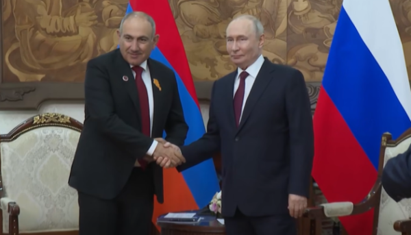 Пашинян і Путін обговорили відносини Вірменії та Росії на саміті ШОС