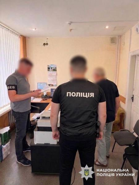 Директора агропідприємства на Полтавщині підозрюють у збиткових угодах