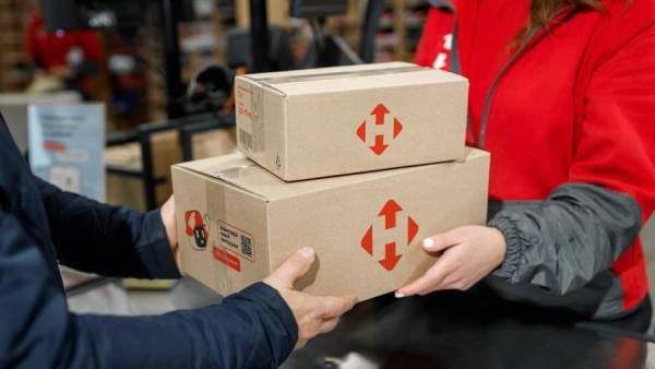 «Нова пошта» призупинятиме роботу відділень під час повітряних тривог
