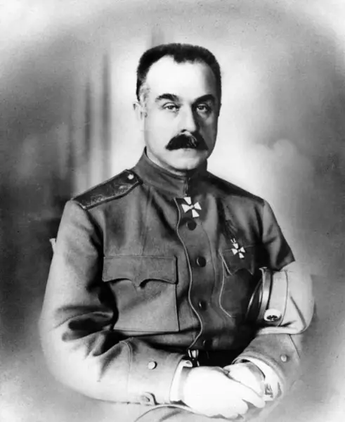 Олексій Каледін покінчив з життям у 1918-му, коли зрозумів, що його справа програна.