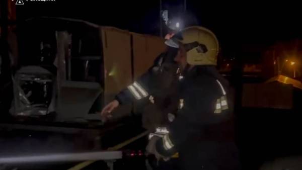 Росіяни тричі за два дні вдарили по ТРЦ у Сумах