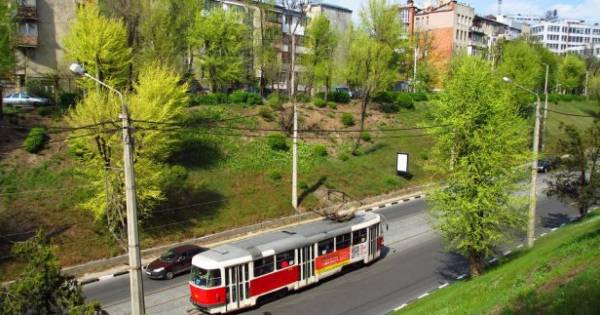 Харківські трамваї та тролейбуси змінять маршрути в центрі міста