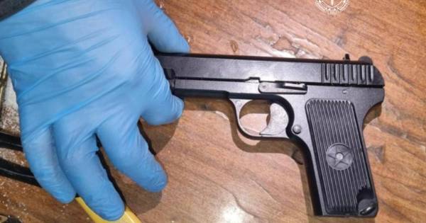 Суд залишив під вартою чоловіка, що погрожував поліцейським на Харківщині