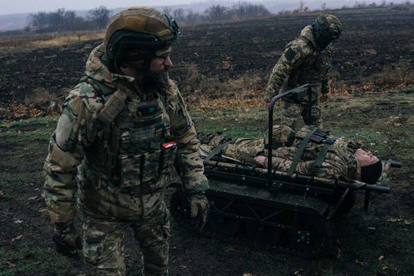 Евакуація пораненого бійцями 28 ОМБр ім. Лицарів Зимового Походу﻿ з допомогою НРК