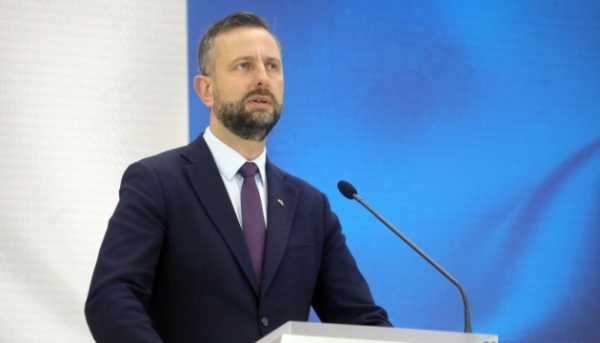 Польща: Росія використовує “емоційну правду” як зброю гібридних атак