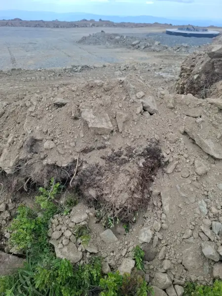 Будівництво вітряків на полонині