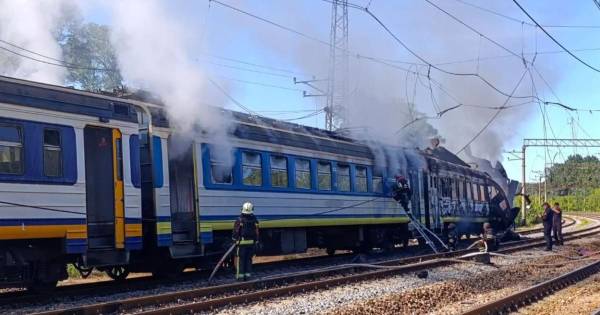 Харківські рятувальники подолали наслідки удару РФ по залізниці