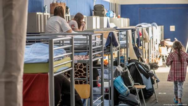 Німеччина втрачає біженців: чисельність мігрантів скорочується