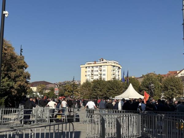 Акція протесту в центрі Приштини 6 жовтня