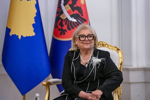 Косово: парламент обирає президентку на тлі вуличних протестів