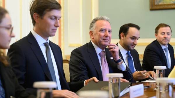 США могли планувати скасування санкцій проти РФ ще до дня народження Путіна