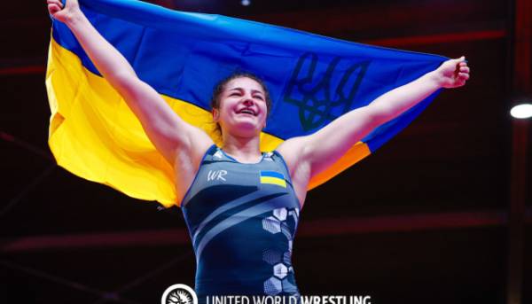 Анастасія Алпєєва здобула “золото” чемпіонату світу-2026 зі спортивної боротьби